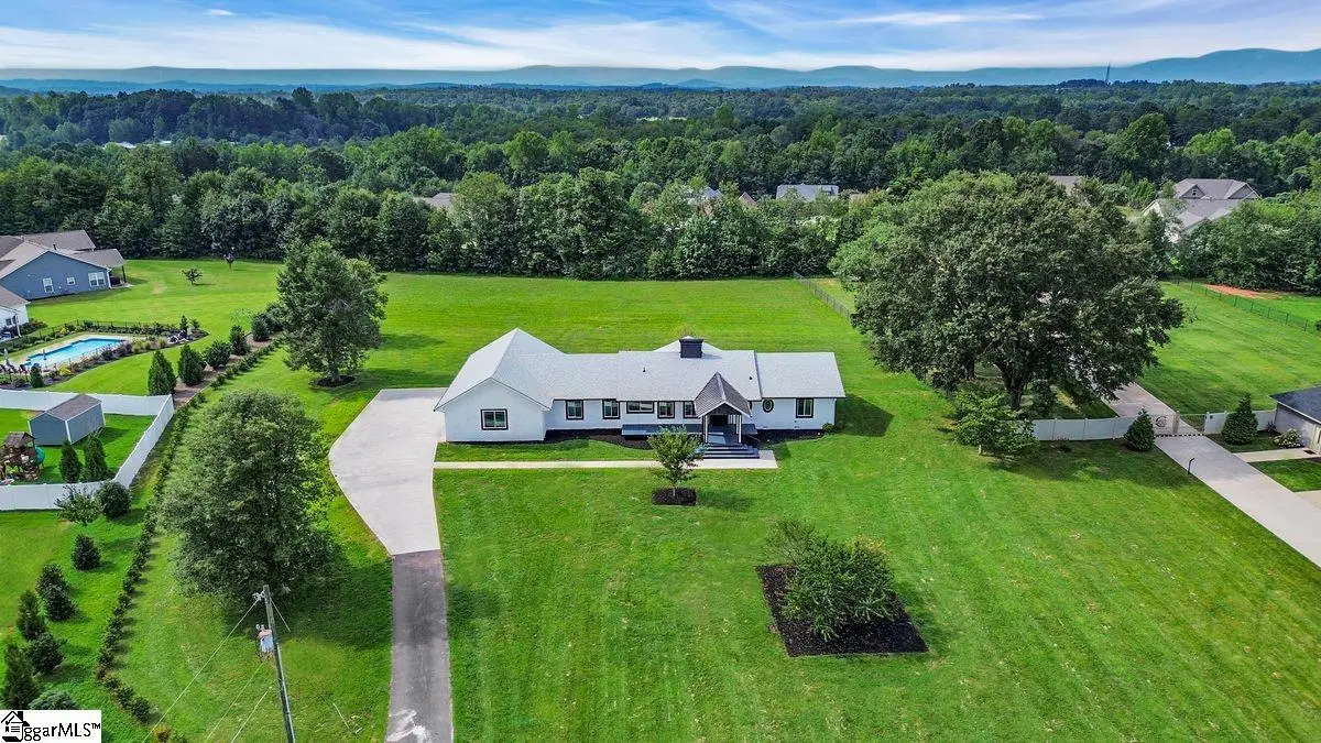 305 Waters Road, Taylors, SC 29687 - Image #1