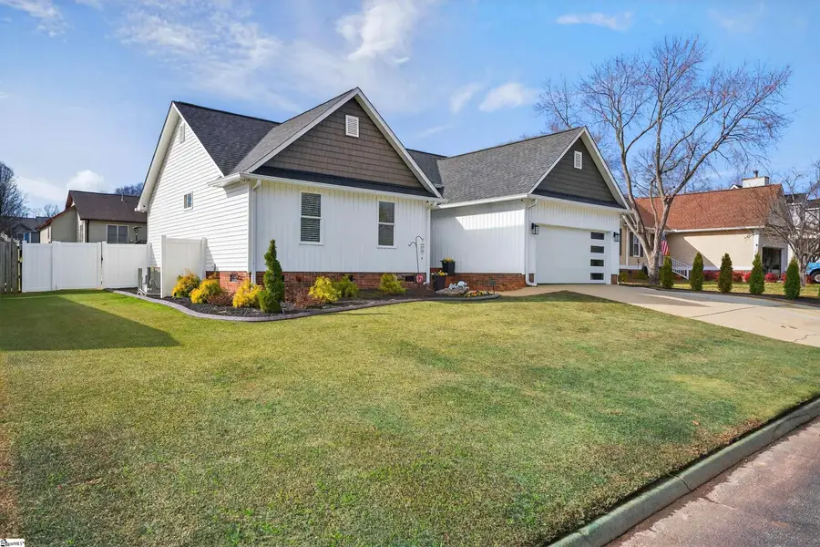 7 Fitzpatrick Court, Fountain Inn, SC 29644 - Image #3