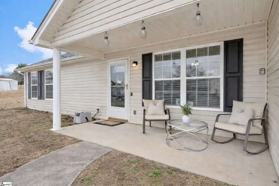 1302 Autumn Glen Court, Fountain Inn, SC 29644 - Image #3