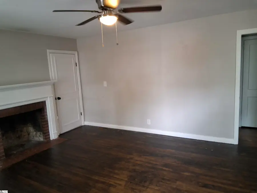 101 S Estate Drive, Greenville, SC 29605 - Image #2