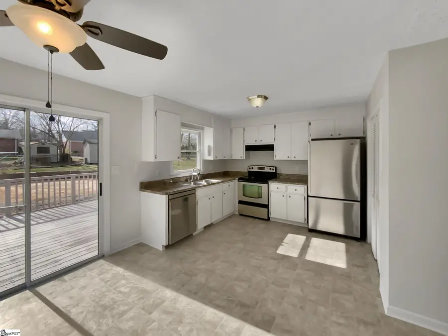 3 Timber Creek Court, Taylors, SC 29687 - Image #2