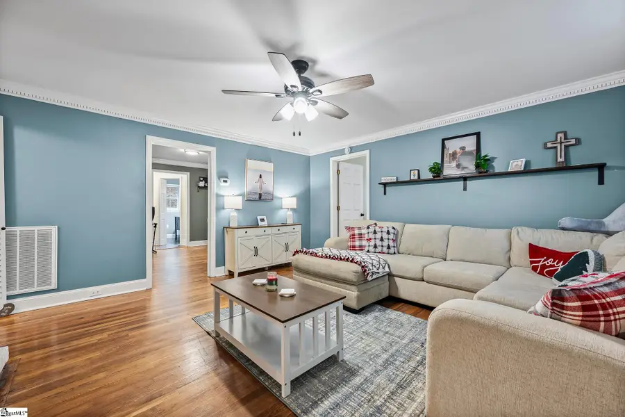 17 Brookview Circle, Greenville, SC 29605-3041 - Image #2