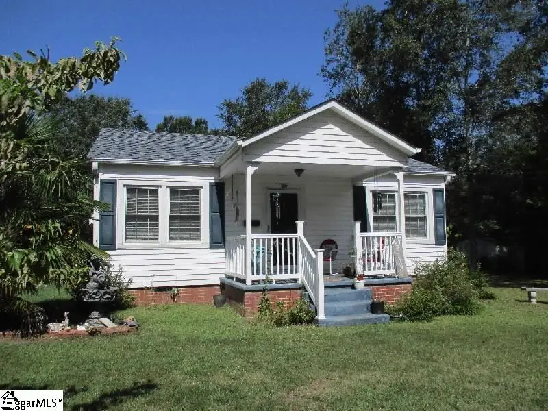 104 Douglas Street, Laurens, SC 29360 - Image #1