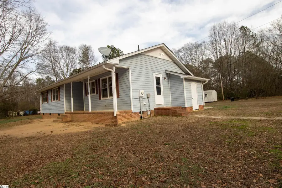 64 November Court, Laurens, SC 29360 - Image #3