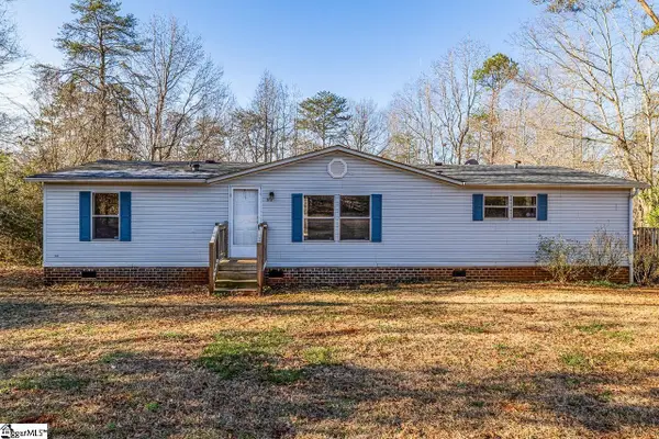 514 Dewaynes Drive, Wellford, SC 29385