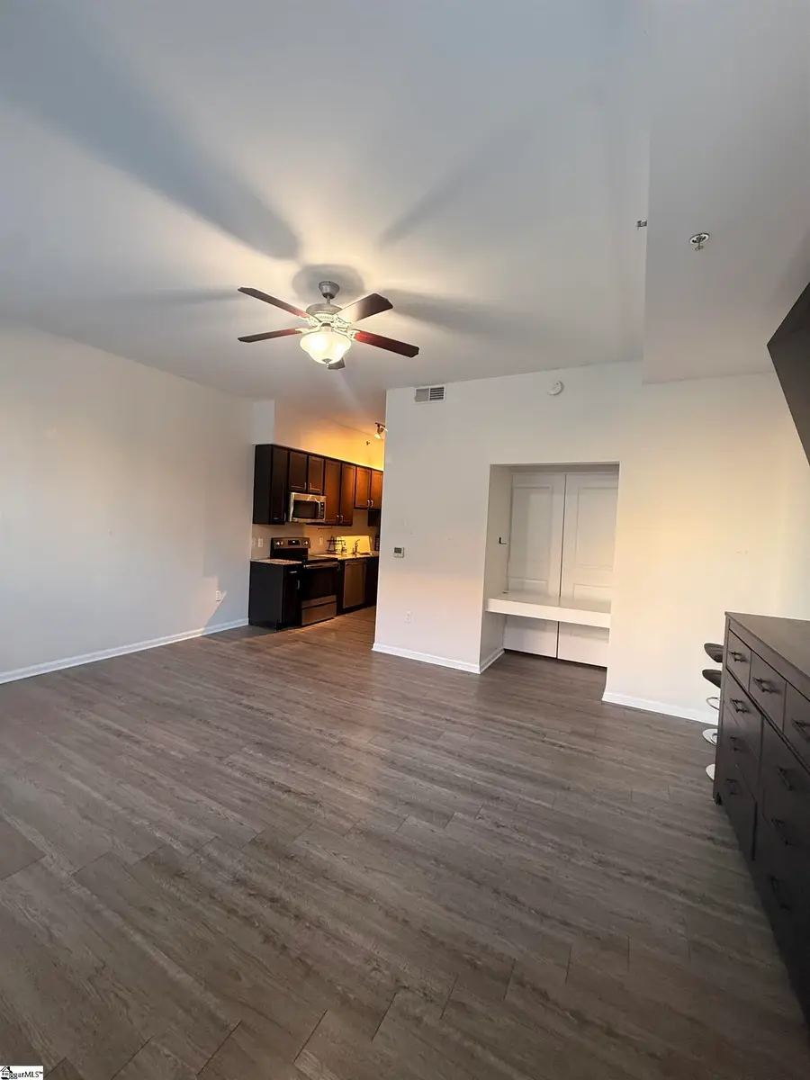 100 E Washington Street #Unit 23, Greenville, SC 29601 - Image #3