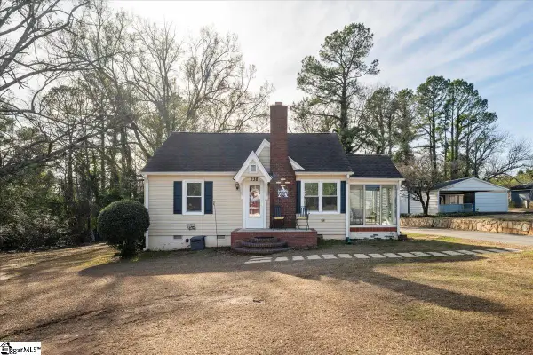 238 California Avenue, Spartanburg, SC 29303