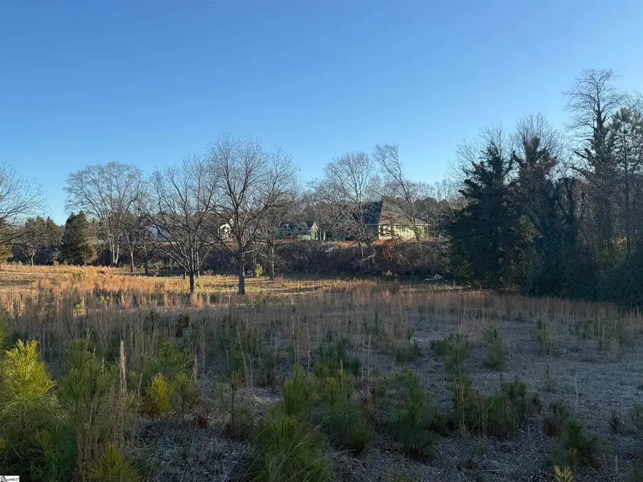 102 Rose Circle, Greenville, SC 29605 - Image #2