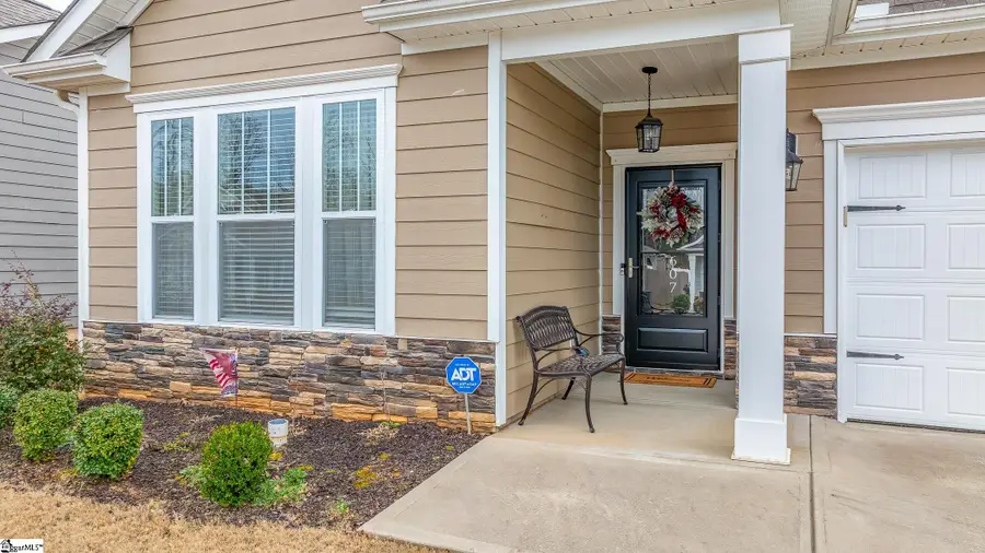 607 Raleighwood Lane, Simpsonville, SC 29681 - Image #2