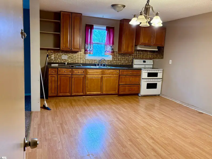 14 Mccaughrin Street, Pelzer, SC 29669 - #2