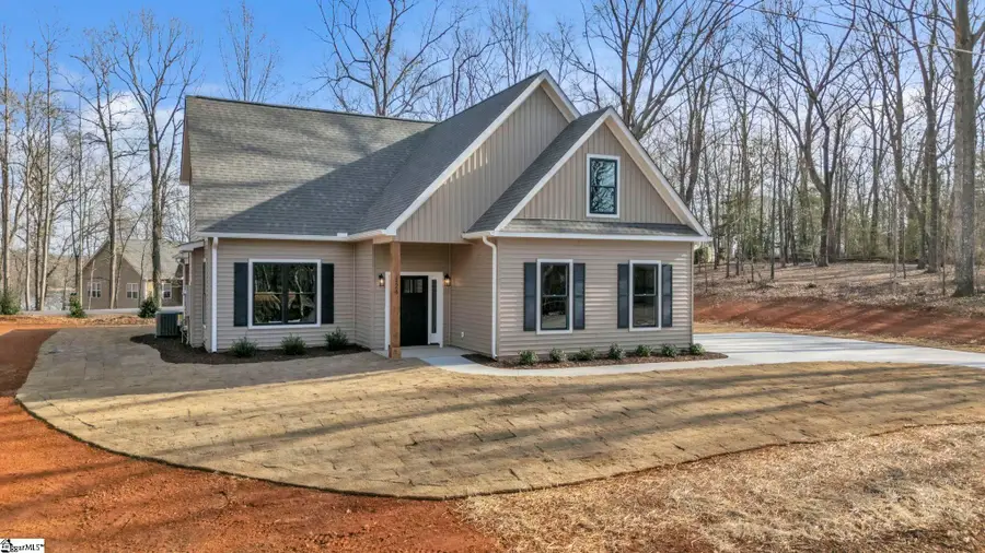 124 James Drive, Townville, SC 29689 - Image #2
