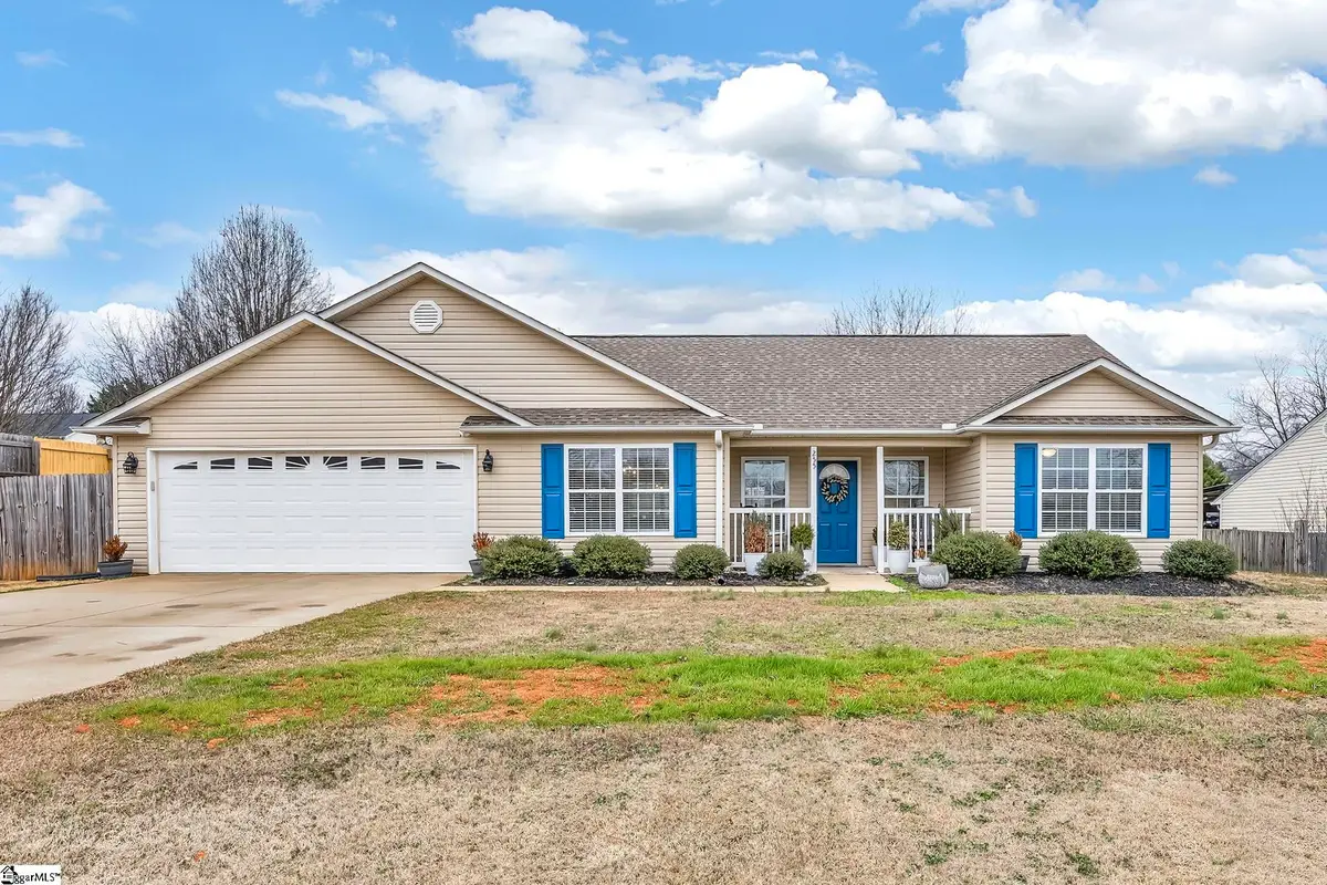 255 Doris Ann Court, Wellford, SC 29385 - Image #1
