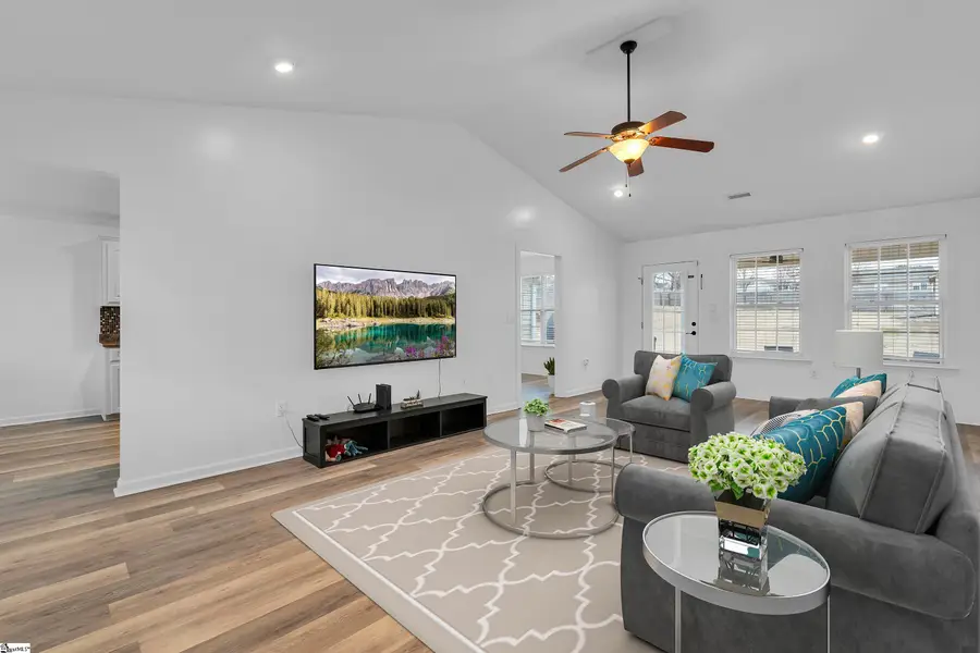 255 Doris Ann Court, Wellford, SC 29385 - Image #3