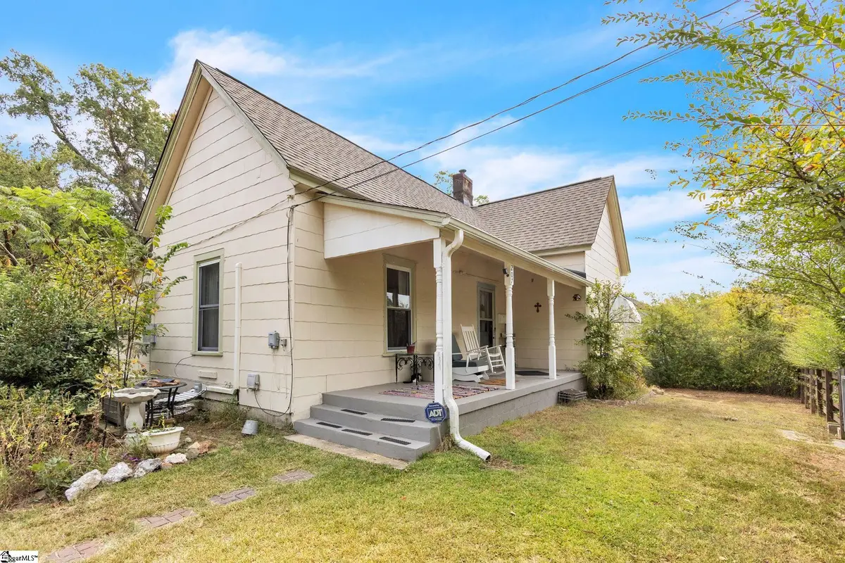 207 Ellis Avenue, Abbeville, SC 29620 - #1