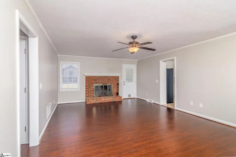 203 Needles Drive, Simpsonville, SC 29680 - Image #3