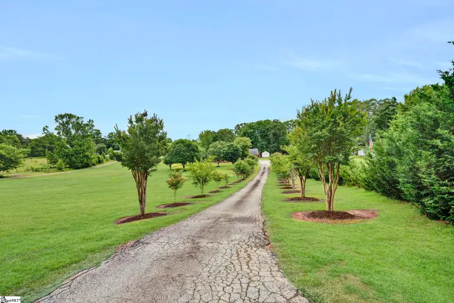 635 Dacusville Road, Marietta, SC 29661-9325 - Image #3