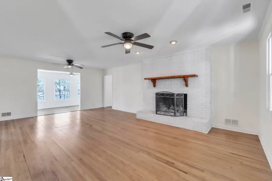 402 Shady Point, Inman, SC 29349 - Image #2