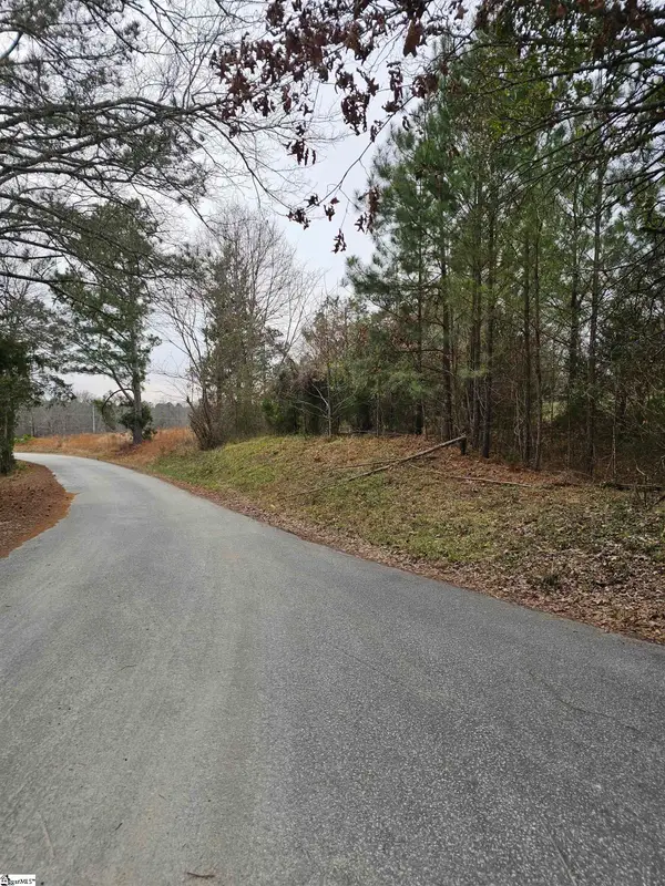 109 Pumphouse Road, Greenwood, SC 29649