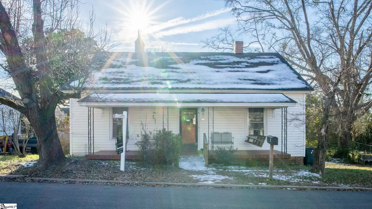 4 W Fleming Street, Ware Shoals, SC 29692 - Image #1