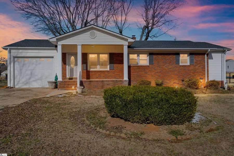 111 Mcdowell Drive, Boiling Springs, SC 29316 - Image #2