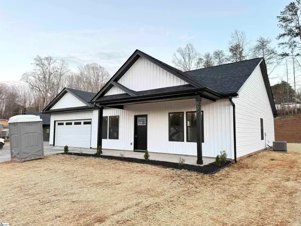 835 Campobello Gramling School Road, Campobello, SC 29322