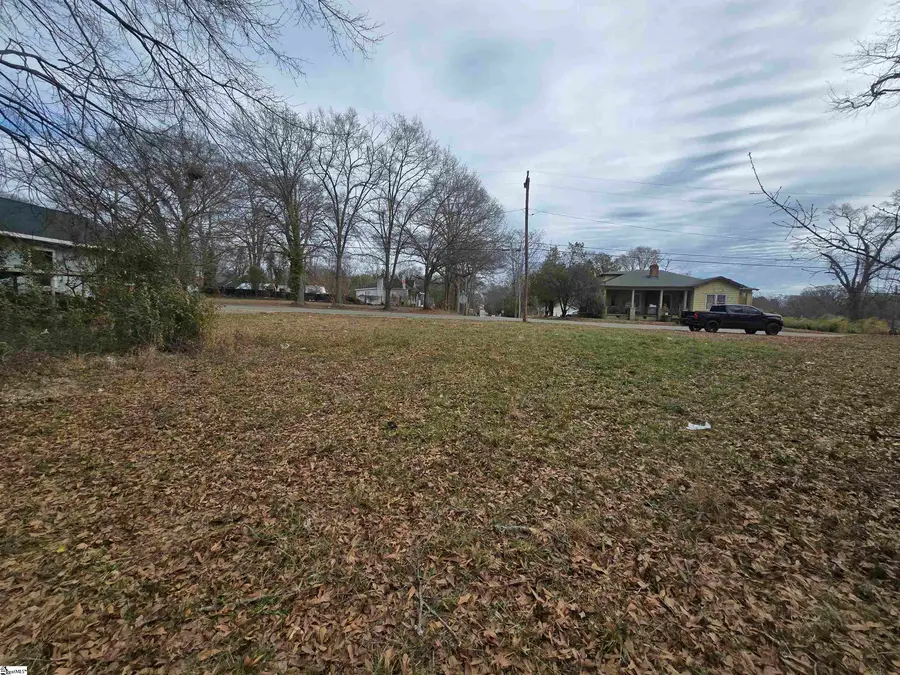 558 Hugh Street, Spartanburg, SC 29650 - #3