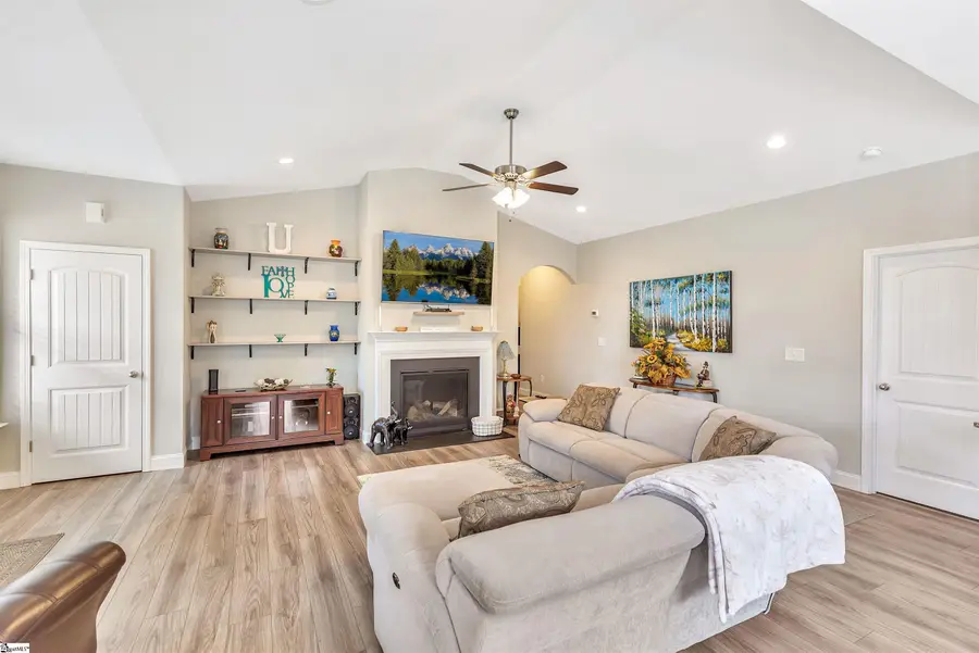 160 Inlet Pointe Drive, Anderson, SC 29625 - #3