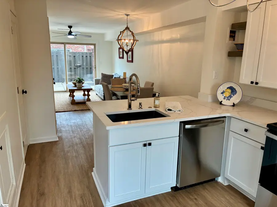 2530 E North Street #2530 E. North St., Unit 9J, Greenville, SC 29615 - #2