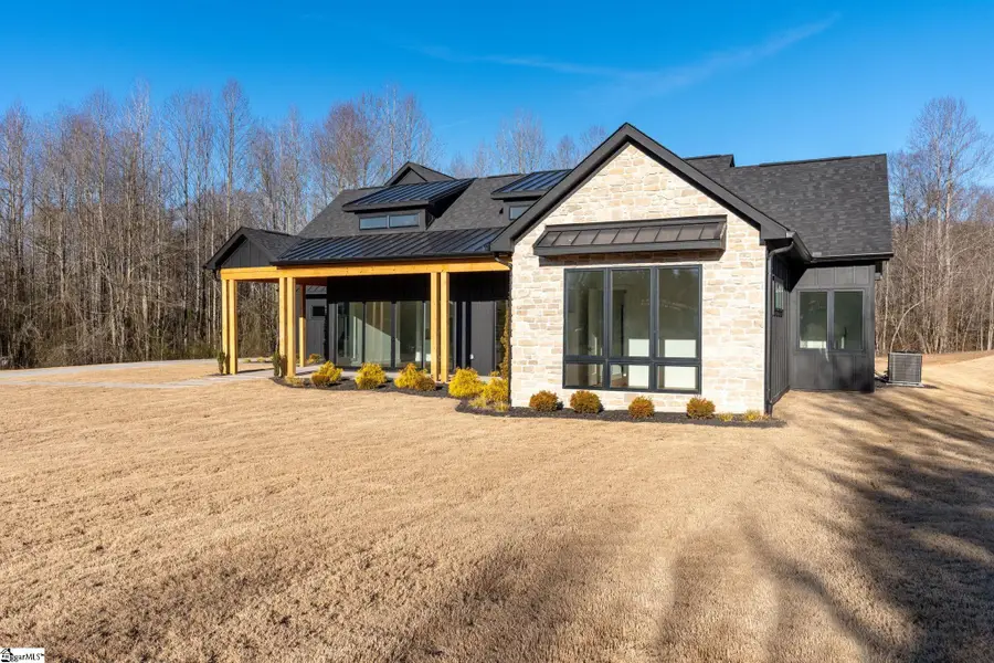 541 E Airport Road, Greer, SC 29651 - #2