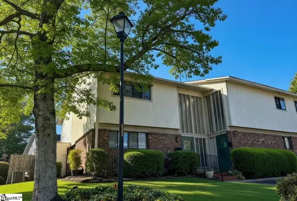 17 Briargate Place, Greenville, SC 29615