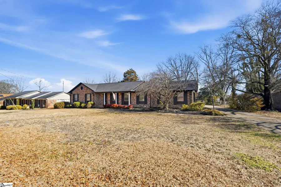 417 Brook Glenn Road, Taylors, SC 29687 - #3