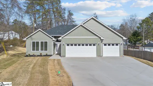 104 Wood Road, Taylors, SC 29687