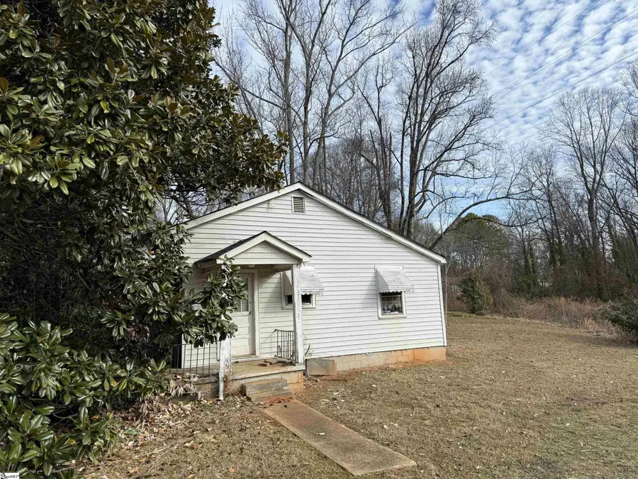 123 Circle Drive, Greer, SC 29650 - #2