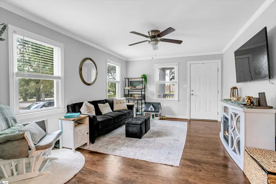 613 E Florida Avenue, Clinton, SC 29325 - #3