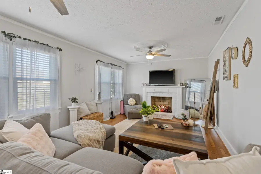 308 S B Street, Easley, SC 29640 - #2