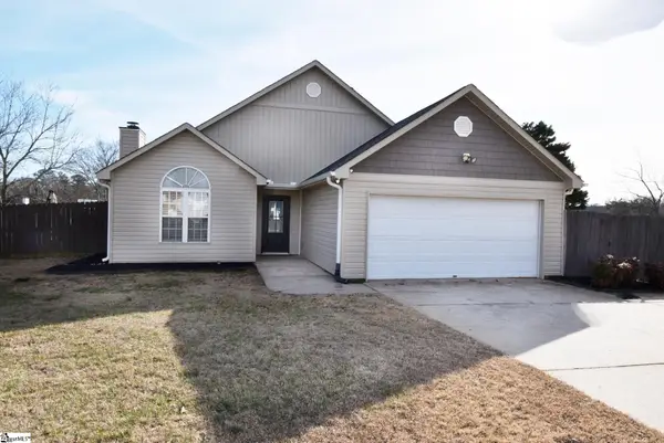 100 Golden Leaf Lane, Simpsonville, SC 29681