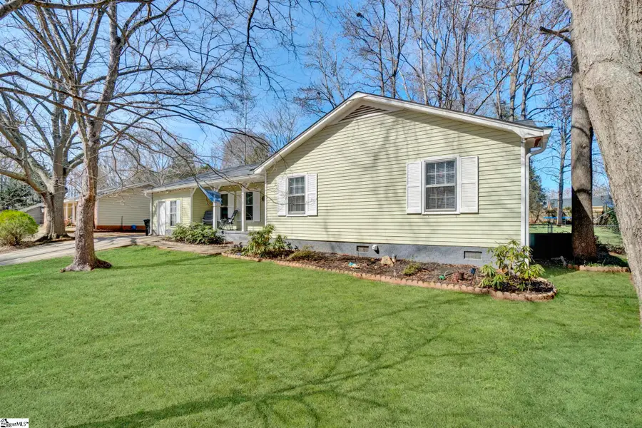 915 Brentwood Way, Simpsonville, SC 29680 - #2