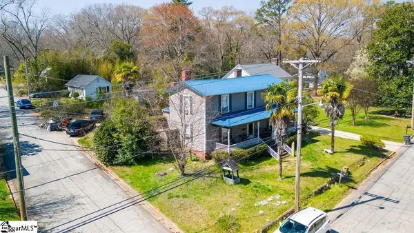 419 Academy Street, Laurens, SC 29360