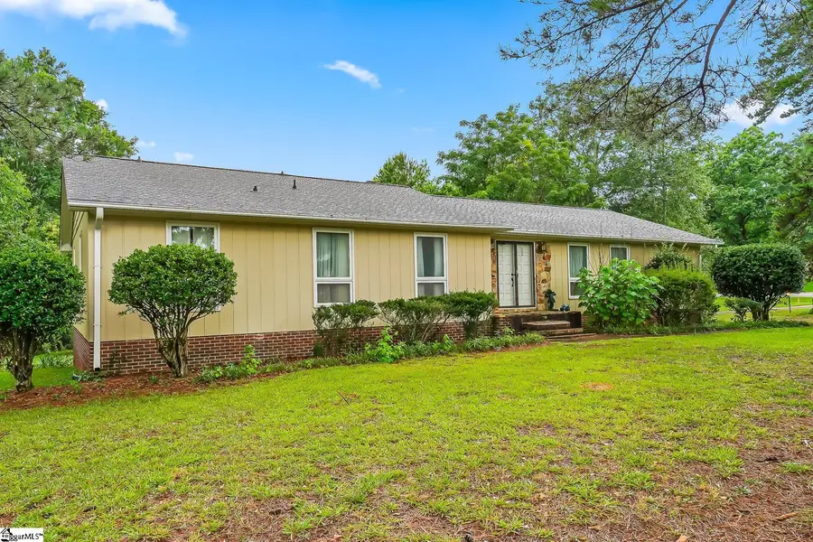 208 Williamsburg Road, Anderson, SC 29621 - #2