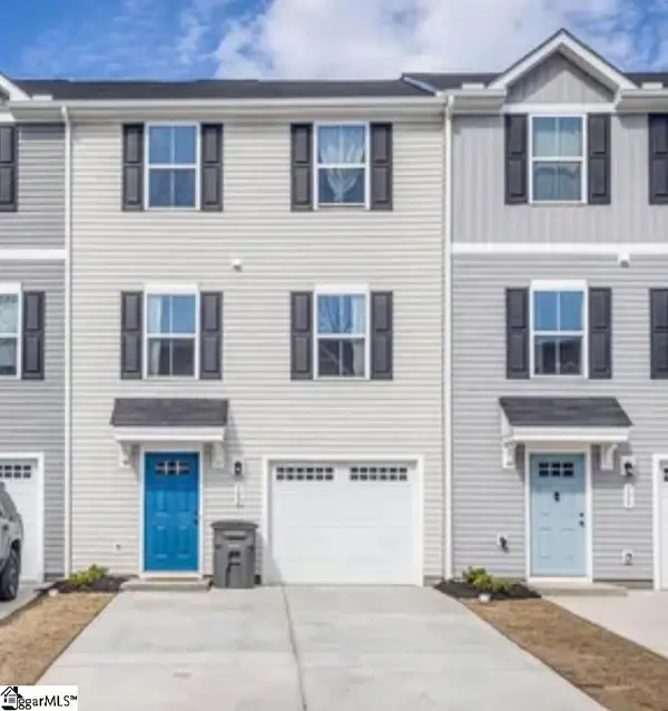 102 Verdant Leaf Way, Greenville, SC 29617