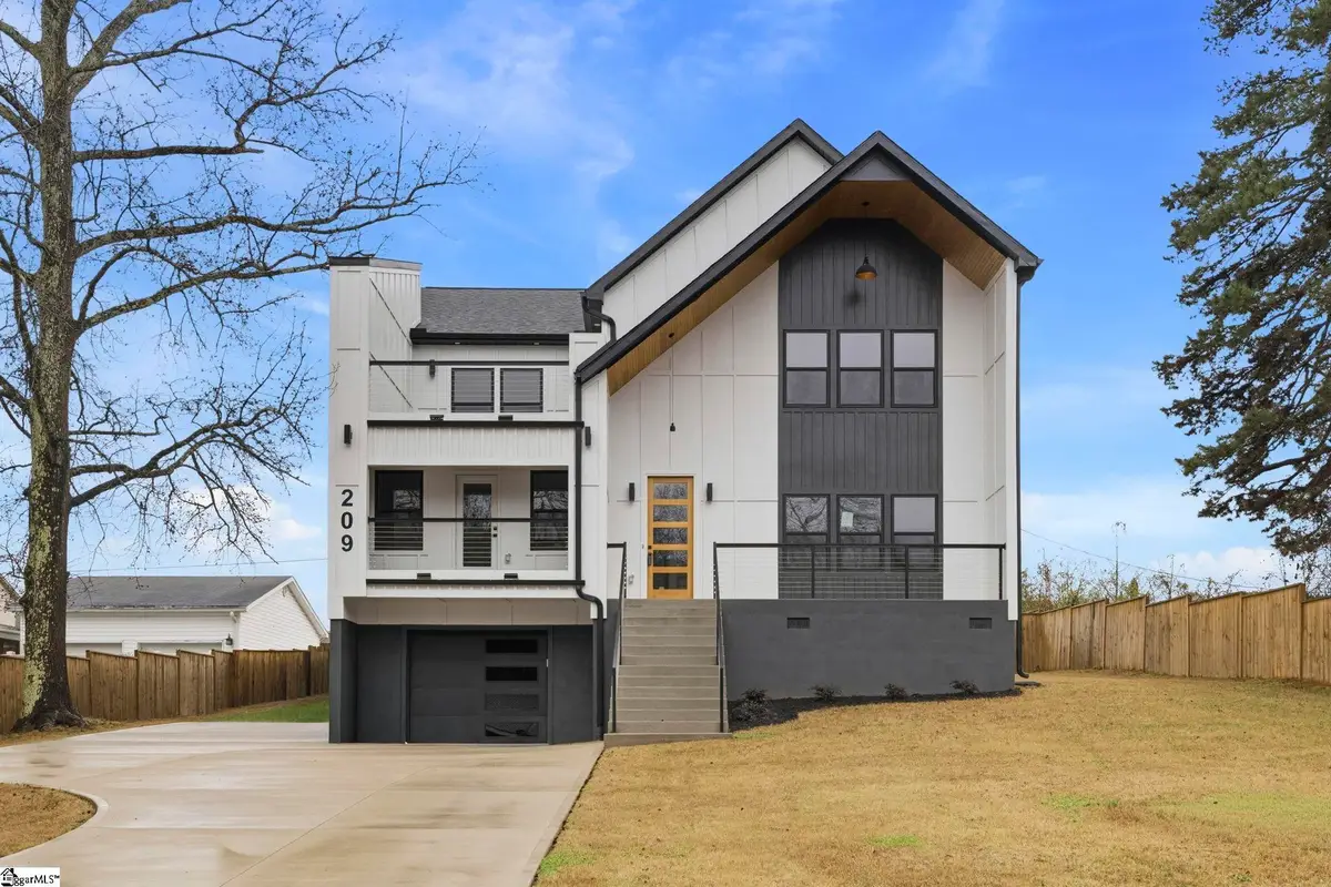 209 Redmond Drive, Fountain Inn, SC 29644 - #1