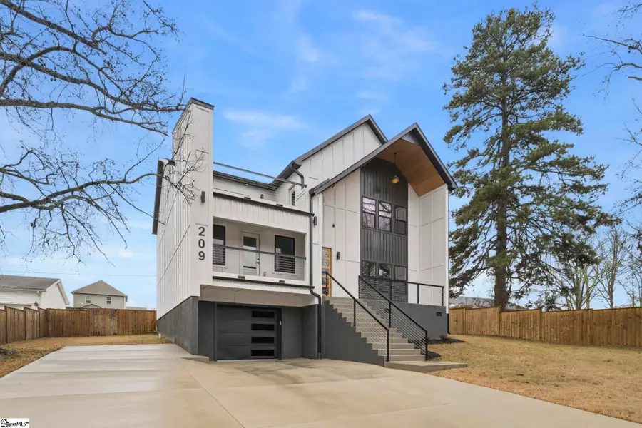 209 Redmond Drive, Fountain Inn, SC 29644 - #2