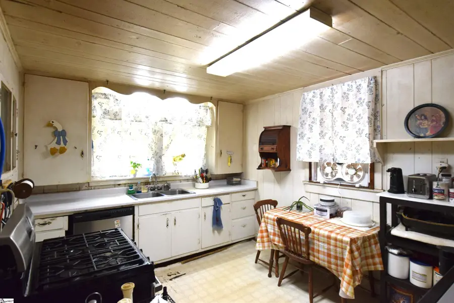 2809 Pelzer Highway, Easley, SC 29642 - #2