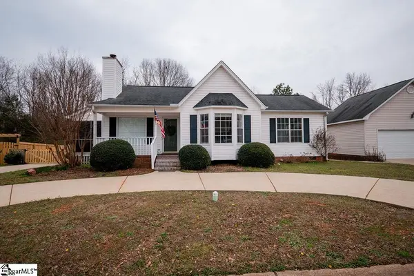611 Oak Valley Drive, Simpsonville, SC 29681
