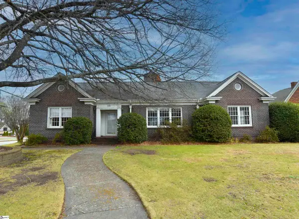 308 W Poinsett Street, Greer, SC 29650