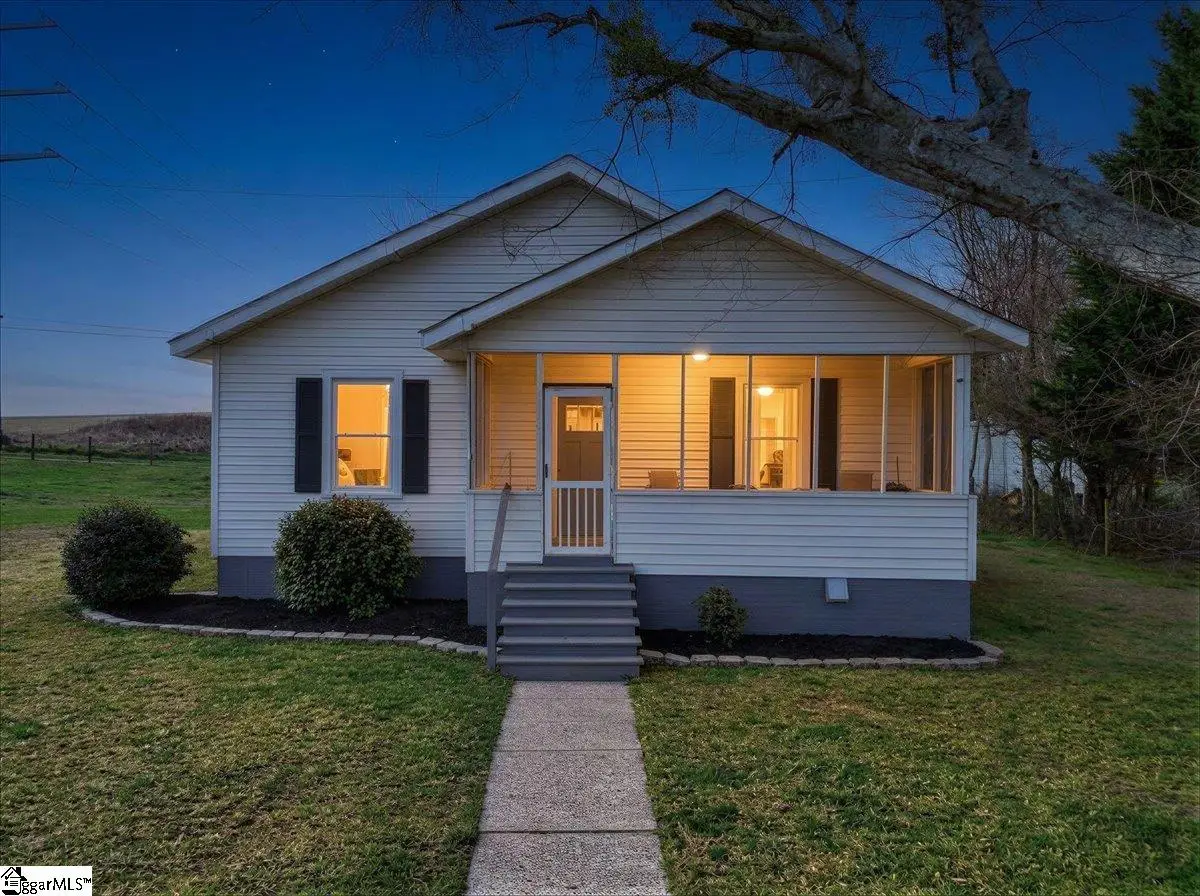 17 1st Street, Inman, SC 29349 - #1