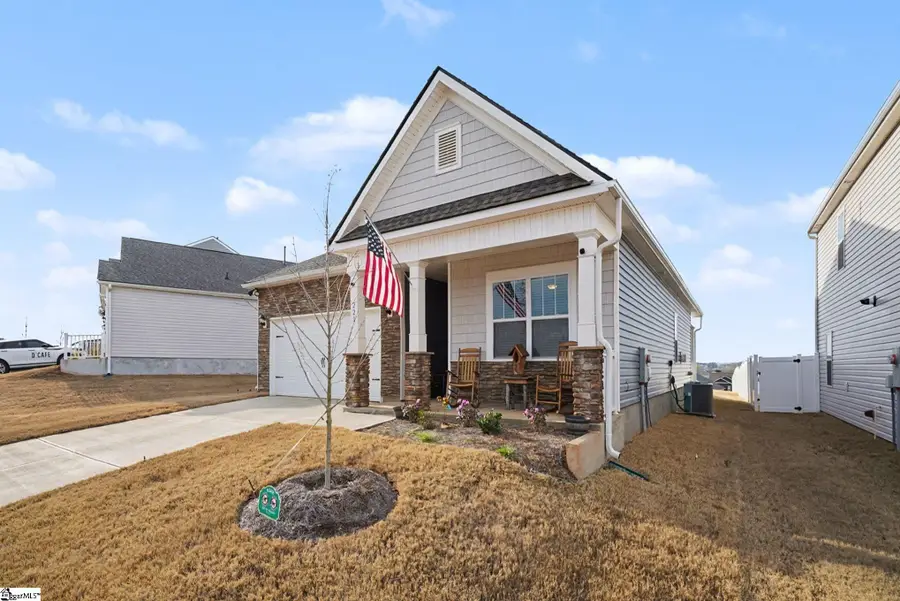 221 Emerald Creek Avenue, Greer, SC 29651 - #2