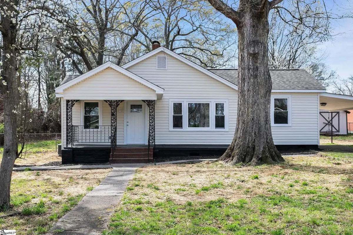 215 W Roosevelt Drive, Anderson, SC 29626 - #1