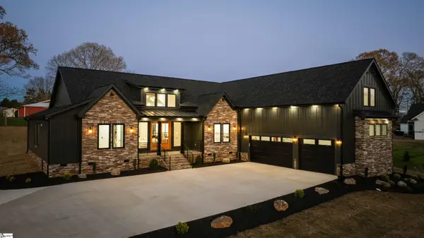 112 Marseille Drive, Simpsonville, SC 29680