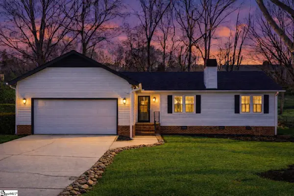 105 Kestrel Court, Taylors, SC 29687